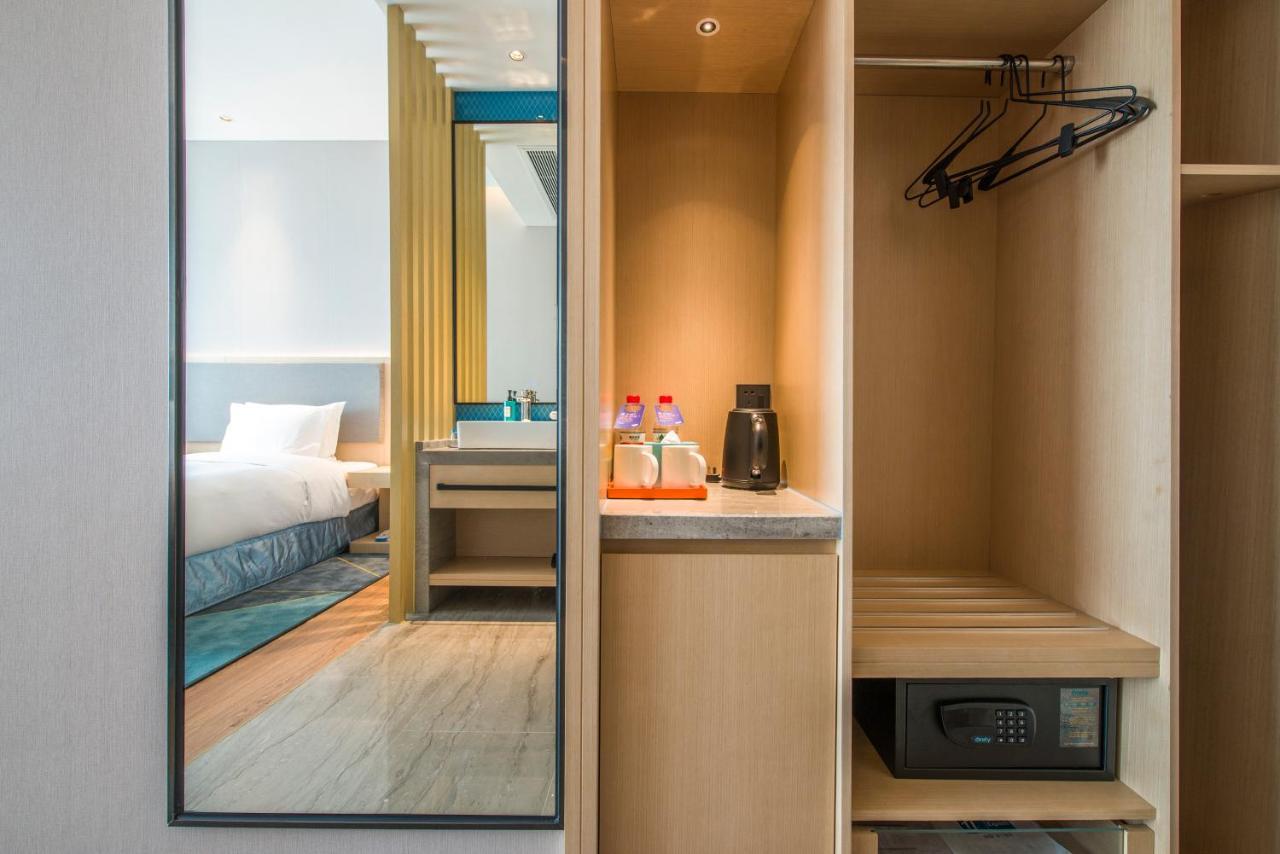 Holiday Inn Express Shenzhen Nanshan, An Ihg Hotel Exterior photo
